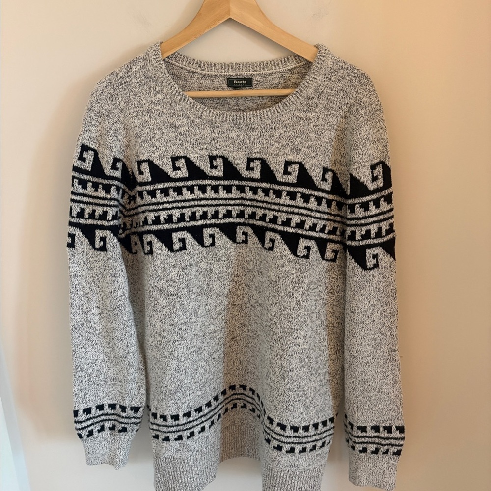 Roots Gray and Black Crewneck Sweater Cotton Blend
